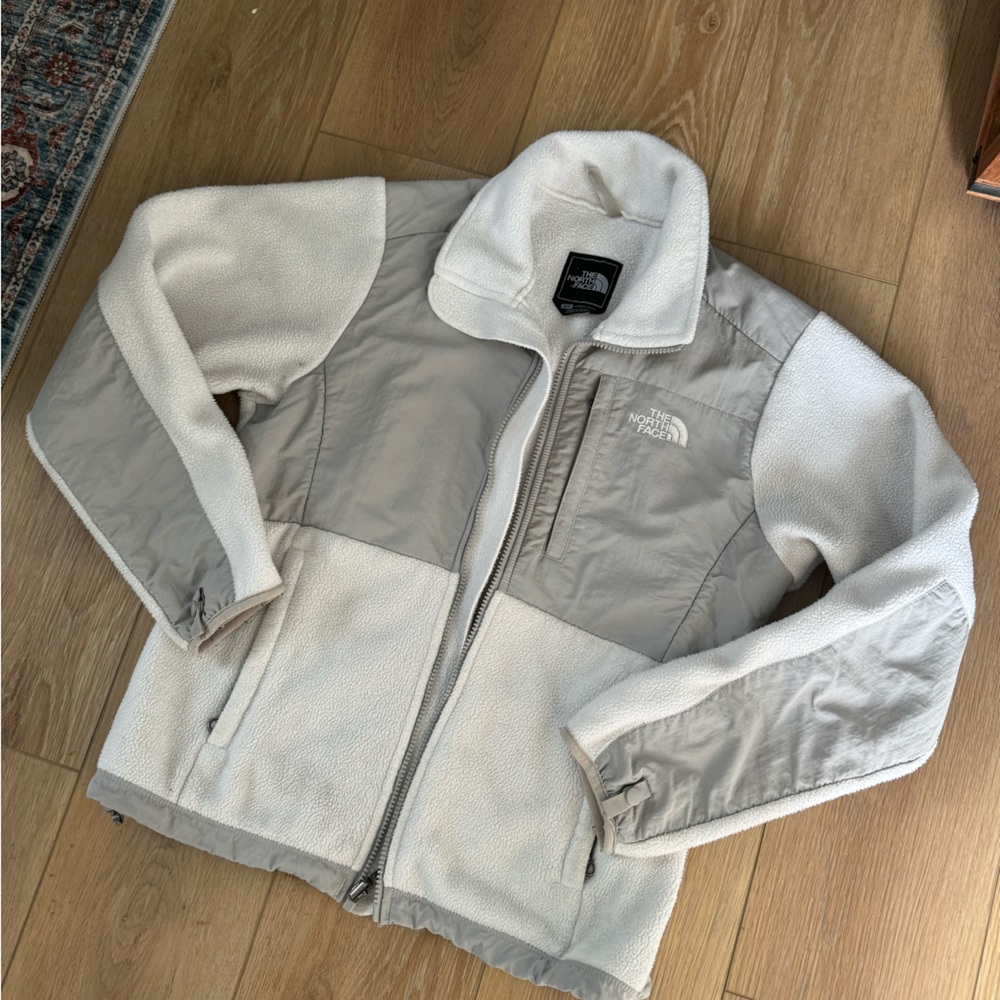 The North Face Women’s Sz D Denali Fleece Polartec Midweight Jacket Gray White